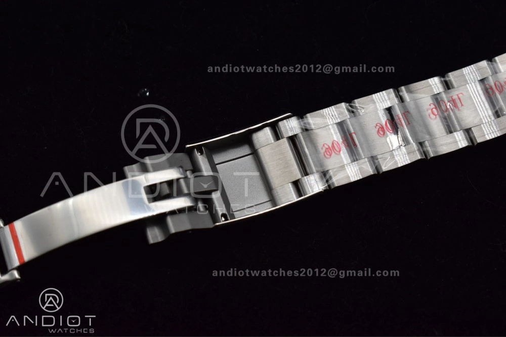 RelaxedFit Air-King 126900 Clean 1:1 Best Edition 904L Steel Black Dial on SS Bracelet VR 500