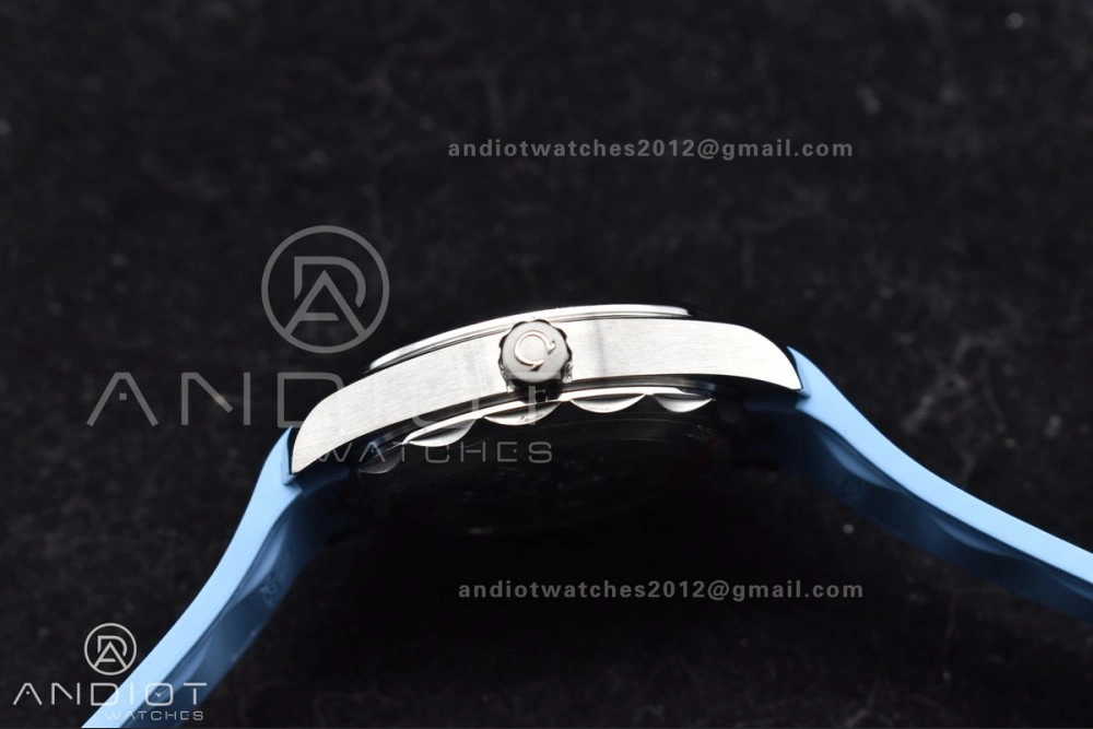 Aqua Terra 41mm VSF 1:1 Best Edition Summer Blue Dial on Blue Rubber Strap A8900 Super Clone Flexible 31