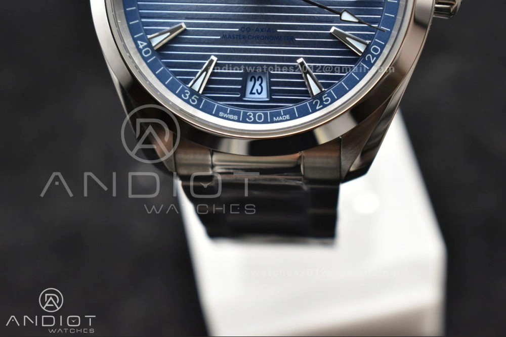 Aqua Terra 41mm VSF 1:1 Best Edition Summer Blue Dial on Stainless Bracelet A8900 Super Clone Snug 12
