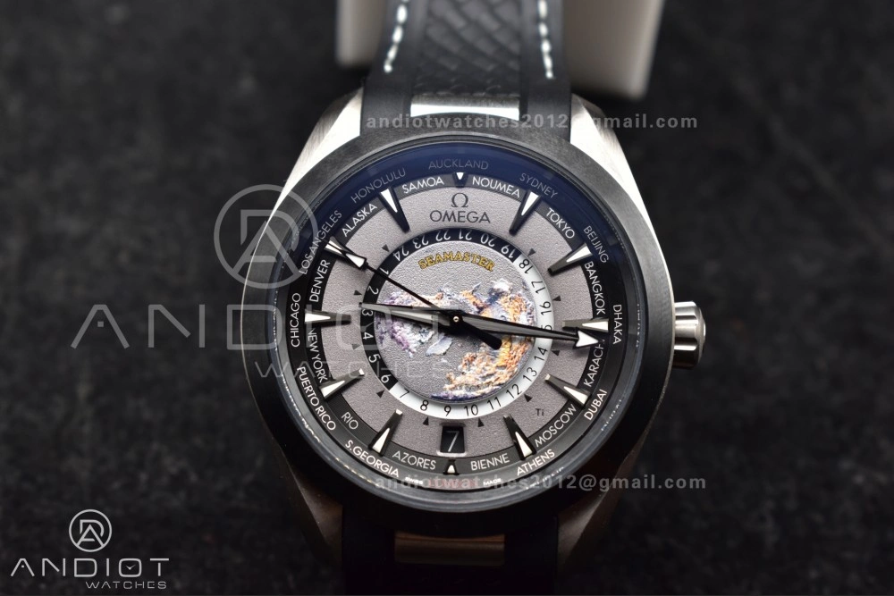 Sleek Aqua Terra GMT Worldtimer 43mm Titanium VSF 1:1 Best Edition on SS Bracelet A8938 Super Clone 22