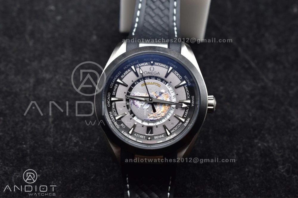 Sleek Aqua Terra GMT Worldtimer 43mm Titanium VSF 1:1 Best Edition on SS Bracelet A8938 Super Clone 22
