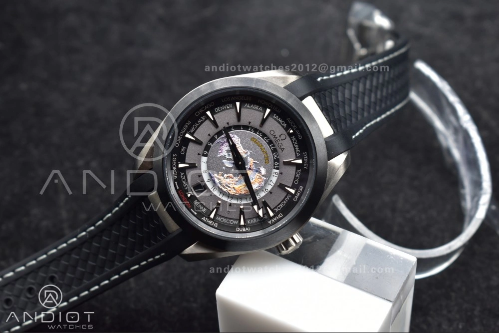 Sleek Aqua Terra GMT Worldtimer 43mm Titanium VSF 1:1 Best Edition on SS Bracelet A8938 Super Clone 22