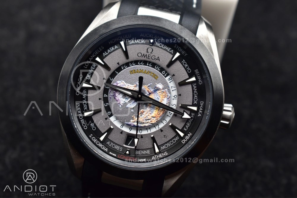 Sleek Aqua Terra GMT Worldtimer 43mm Titanium VSF 1:1 Best Edition on SS Bracelet A8938 Super Clone 22