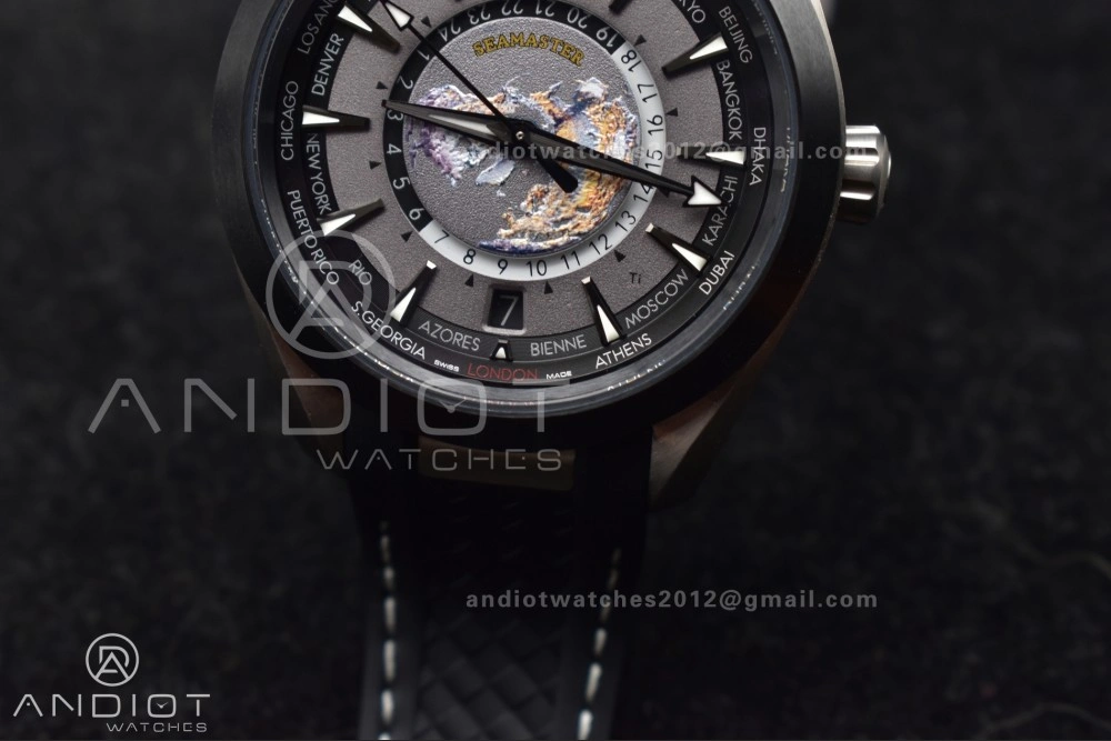 Sleek Aqua Terra GMT Worldtimer 43mm Titanium VSF 1:1 Best Edition on SS Bracelet A8938 Super Clone 22