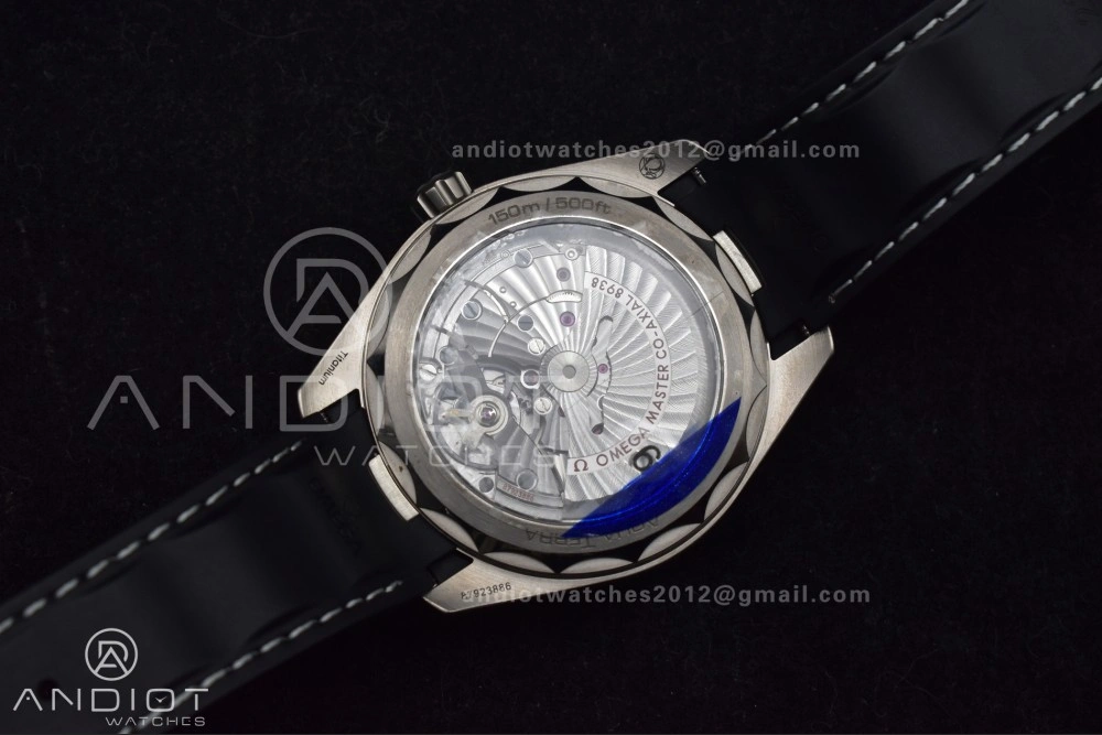 Sleek Aqua Terra GMT Worldtimer 43mm Titanium VSF 1:1 Best Edition on SS Bracelet A8938 Super Clone 22