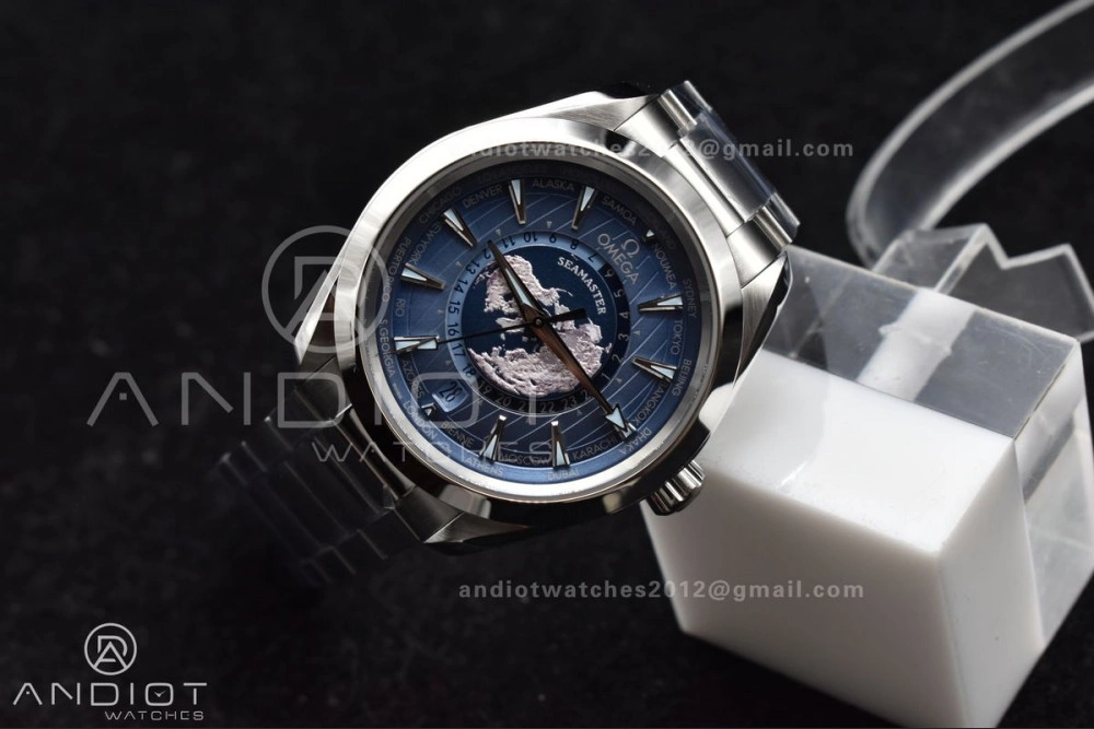 Aqua Terra GMT Worldtimer 43mm VSF 1:1 Best Edition Summer Blue Dial On Stainless Bracelet A8938 Super Clone Versatile 26