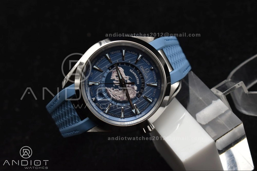 Aqua Terra GMT Worldtimer 43mm VSF 1:1 Best Edition Summer Blue Dial on Blue Rubber Strap A8938 Super Clone Durable 511