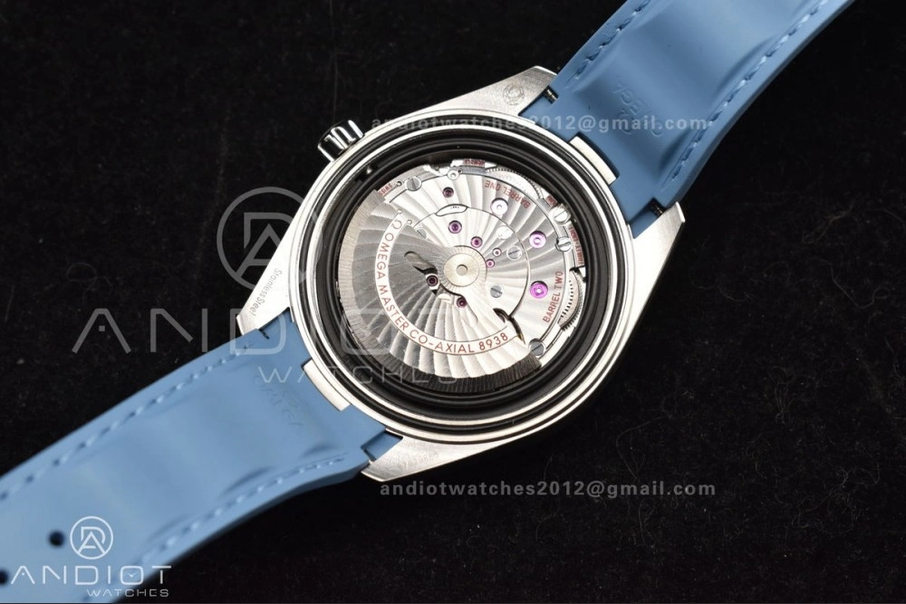 Aqua Terra GMT Worldtimer 43mm VSF 1:1 Best Edition Summer Blue Dial on Blue Rubber Strap A8938 Super Clone Durable 511
