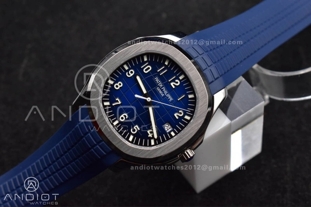 Snug Aquanaut 5167G 42mm SS 3KF 1:1 Best Edition Blue Dial on Blue Rubber Strap A330 Super Clone V 385