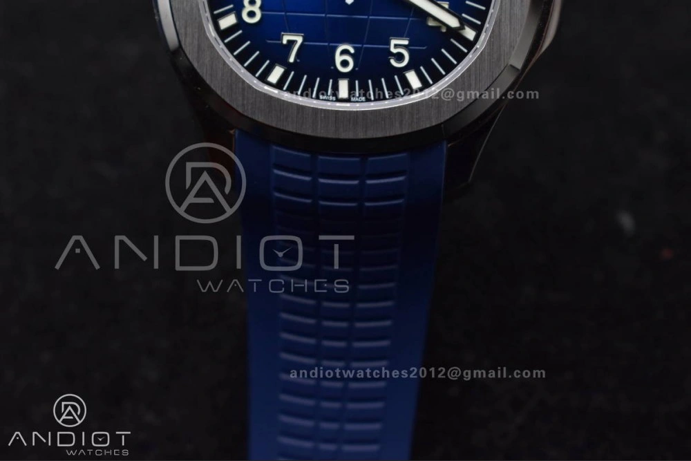 Snug Aquanaut 5167G 42mm SS 3KF 1:1 Best Edition Blue Dial on Blue Rubber Strap A330 Super Clone V 385