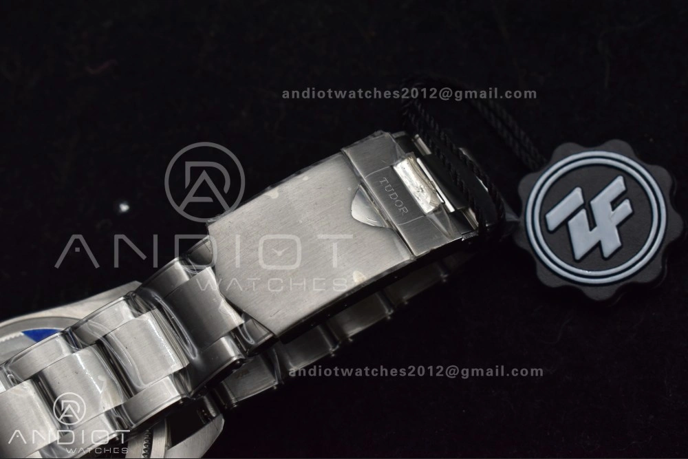 Affordable Black Bay GMT Pepsi Blue Red Bezel ZF 1:1 Best Edition on SS Bracelet A 1268