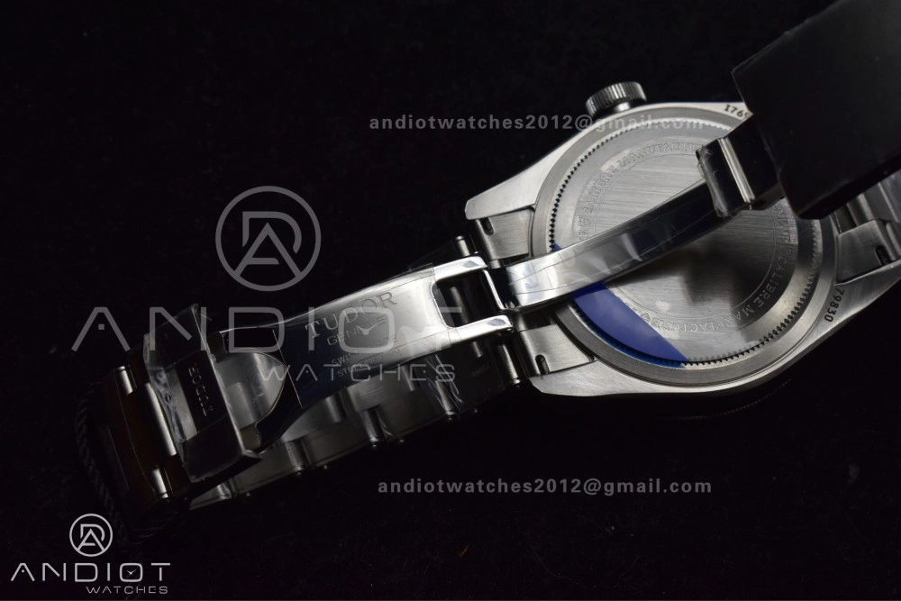 Affordable Black Bay GMT Pepsi Blue Red Bezel ZF 1:1 Best Edition on SS Bracelet A 1268
