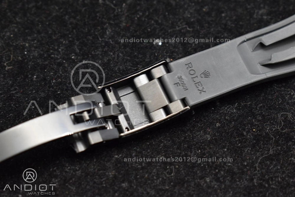 Versatile Blaken Daytona PVD Ceramic Bezel GETF Best Edition Skeleton Gold Dial on Black Rubber Strap SA 523