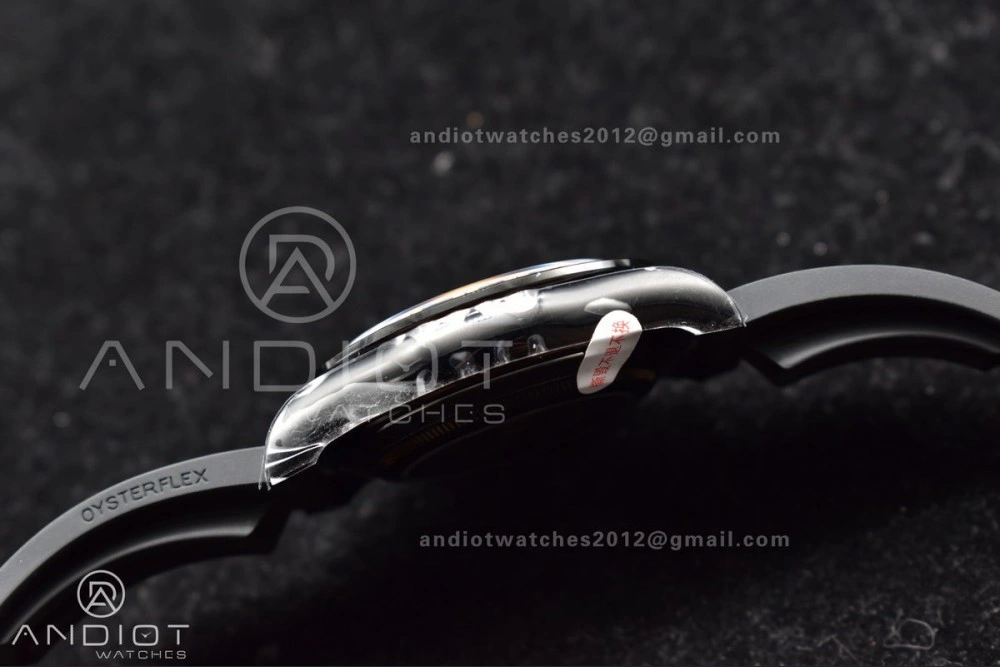 Versatile Blaken Daytona PVD Ceramic Bezel GETF Best Edition Skeleton Gold Dial on Black Rubber Strap SA 523