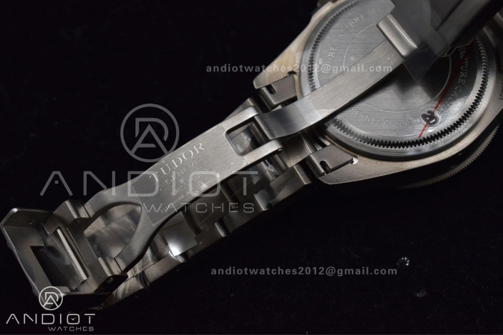 Blue Pelagos XF 1:1 Best Edition on Titanium Bracelet A2824 V Neat 533