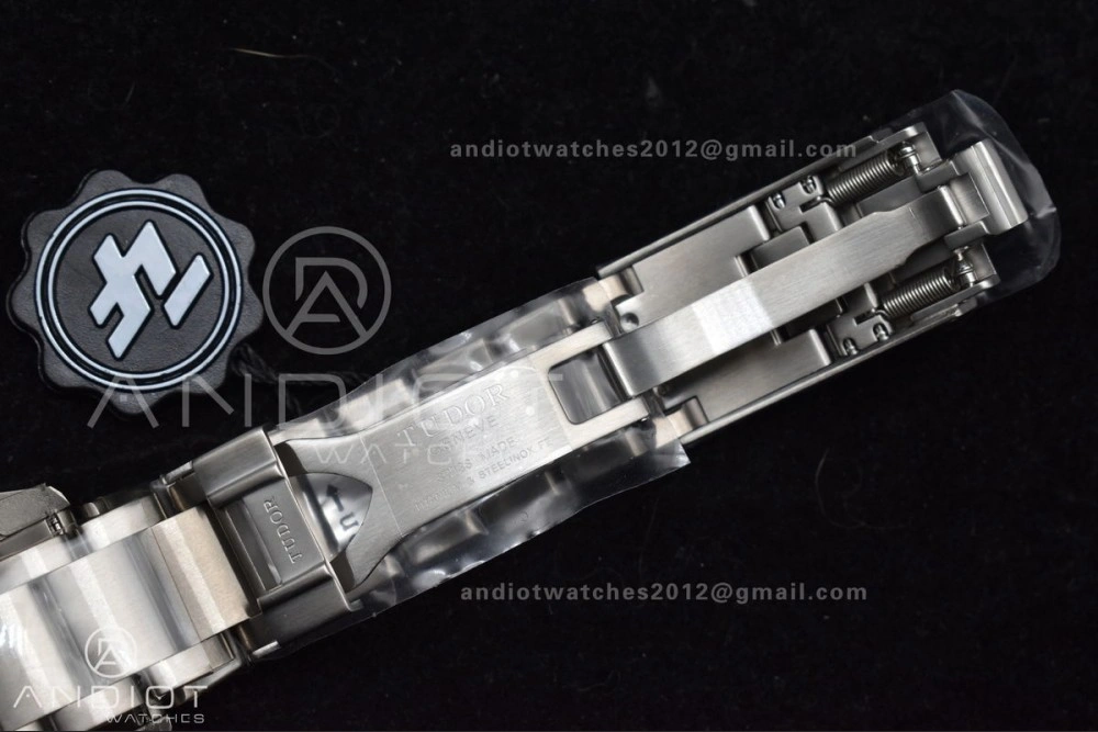 Blue Pelagos ZF 1:1 Best Edition on Titanium Bracelet A2824 V Lightweight 1265