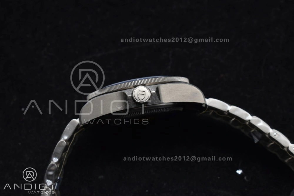 Blue Pelagos ZF 1:1 Best Edition on Titanium Bracelet A2824 V Lightweight 1265