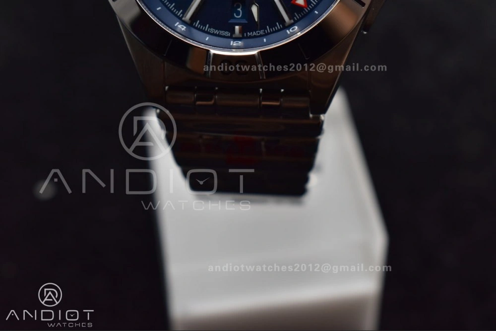 Breitling BLS Factory Chronomat Automatic 1:1 Best Edition GMT 40mm Blue Dial On SS Bracelet A Minimalist 526