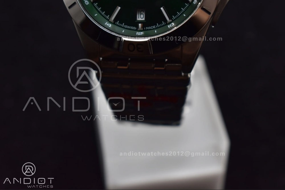 Breitling BLS Factory Chronomat Automatic 1:1 Best Edition GMT 40mm Green Dial On SS Bracelet A SmoothTexture 233