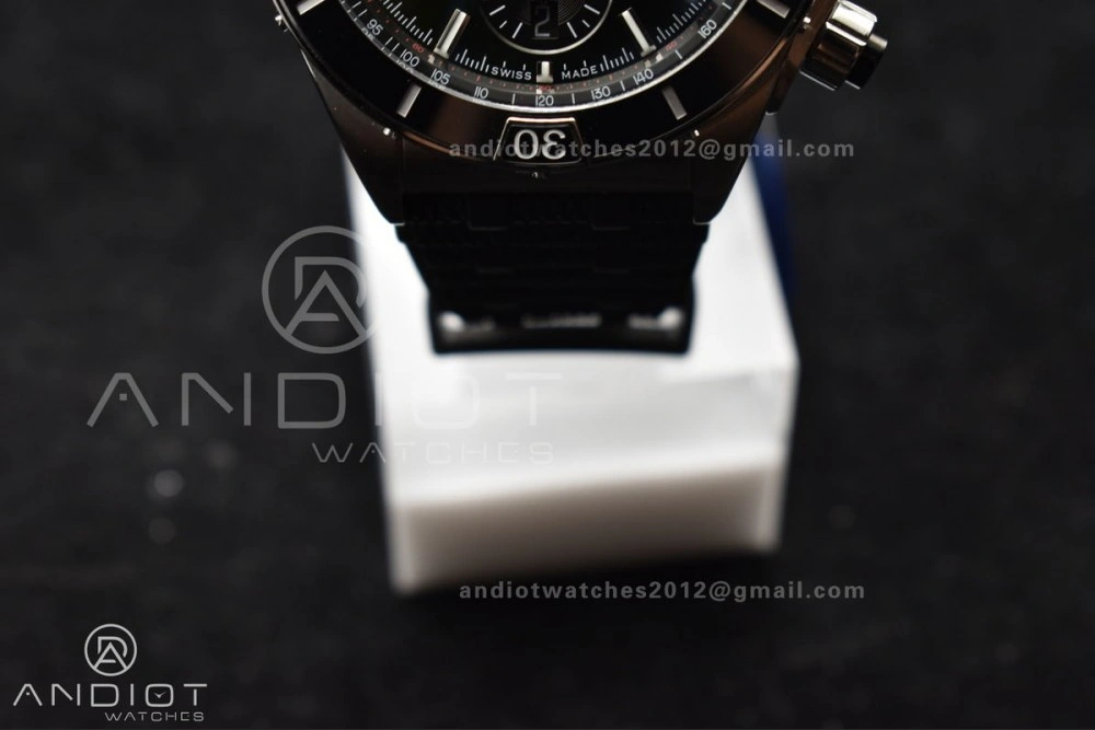 ModernLook Chronomat B01 44mm SS BLSF 1:1 Best Edition Green Dial On Robber Bracelet A 171