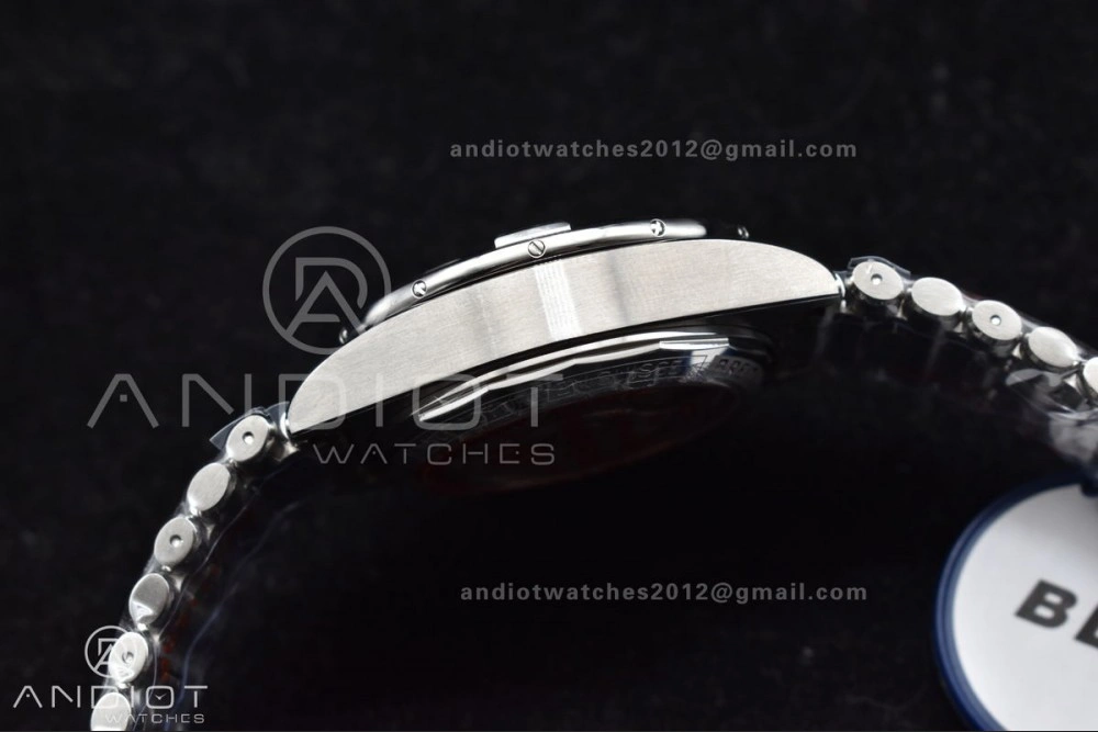 Chronomat B01 44mm SS BLSF 1:1 Best Edition Red Dial On SS Bracelet A WellDesigned 181