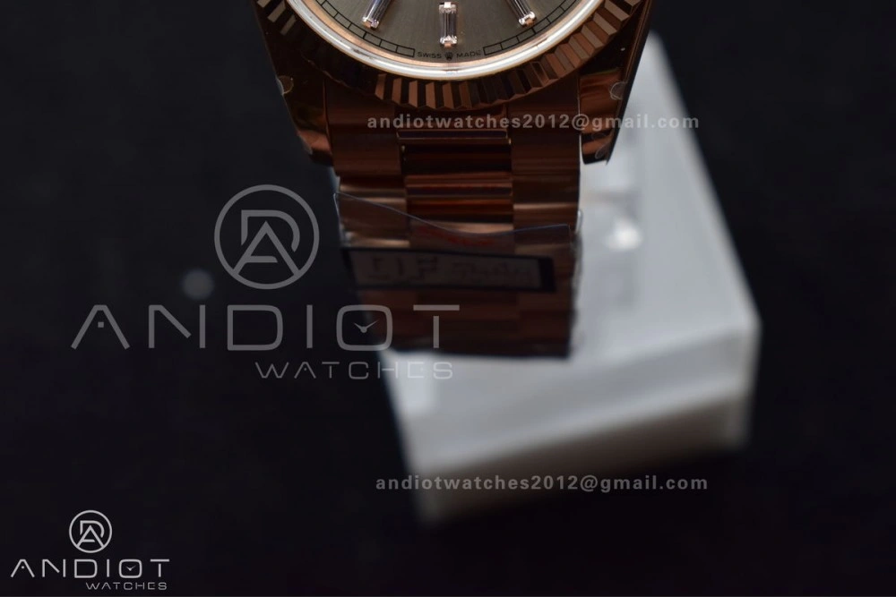 ZeroBulk DayDate 36 RG QF Best Edition 904L Steel Silver Dial with Stick Diamond on President Bracelet vr3255 V5 (Gain Weight) 674