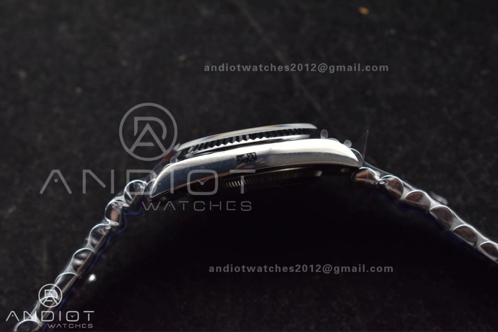 Breathable DayDate 36 SS QF Best Edition 904L Steel Light Blue Dial with Stick Diamond on President Bracelet vr3255 V5 (Gain Weight) 682