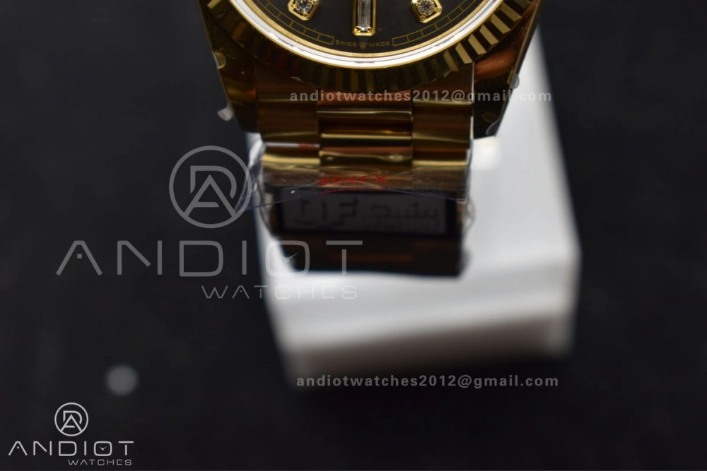 UrbanStyle DayDate 36 YG QF Best Edition 904L Steel Grey Dial with Square Diamond on President Bracelet vr3255 V5 (Gain Weight) 698