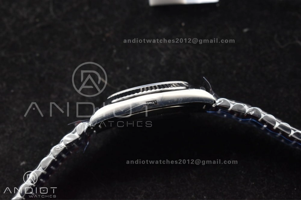 Seasonal DayDate 40 SS GMF Gain Weight Black Crystal Dial On President Bracelet A 717