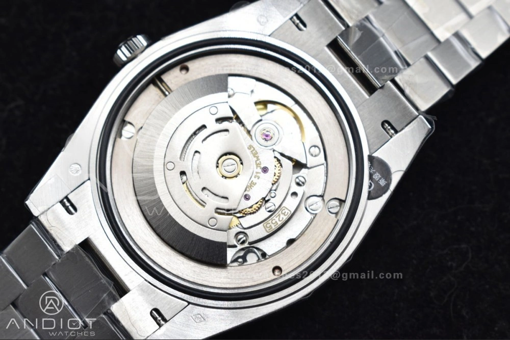 DayDate 40 SS GSF Gain Weight Iced Blue Crystal Dial On President Bracelet A Unique 720