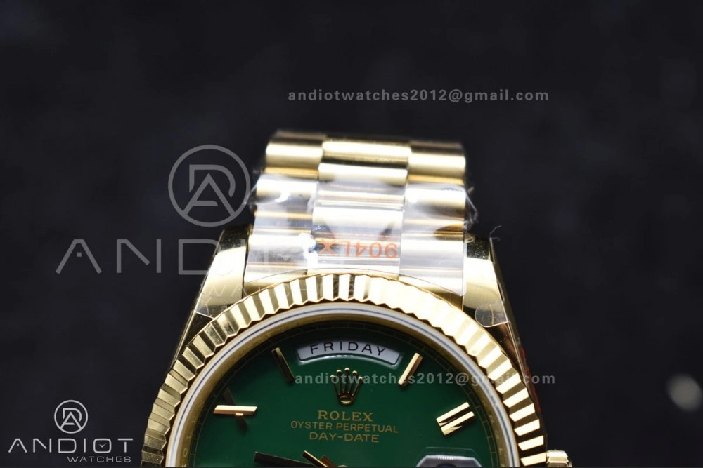 DayDate 40 YG GMF Gain Weight 904L Steel Green Dial Roman Markers on President Bracelet A3255 V EasyMatch 754