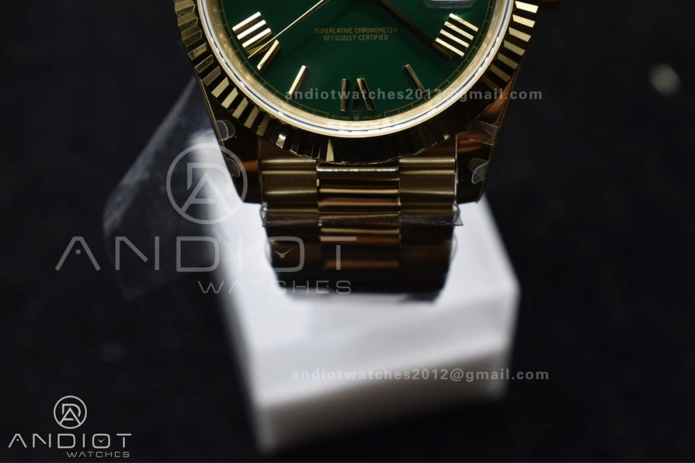 DayDate 40 YG GMF Gain Weight 904L Steel Green Dial Roman Markers on President Bracelet A3255 V EasyMatch 754