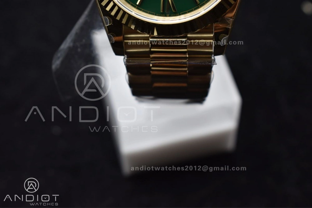 DayDate 40 YG GMF Gain Weight 904L Steel Green Dial Roman Markers on President Bracelet A3255 V EasyMatch 754