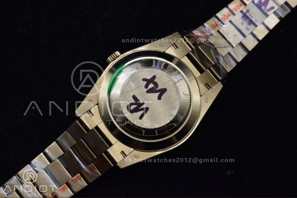 DayDate 40 YG GMF Gain Weight 904L Steel Green Dial Roman Markers on President Bracelet A3255 V EasyMatch 754