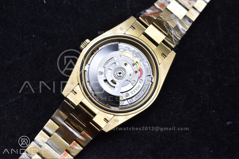 DayDate 40 YG GMF Gain Weight 904L Steel Green Dial Roman Markers on President Bracelet A3255 V EasyMatch 754