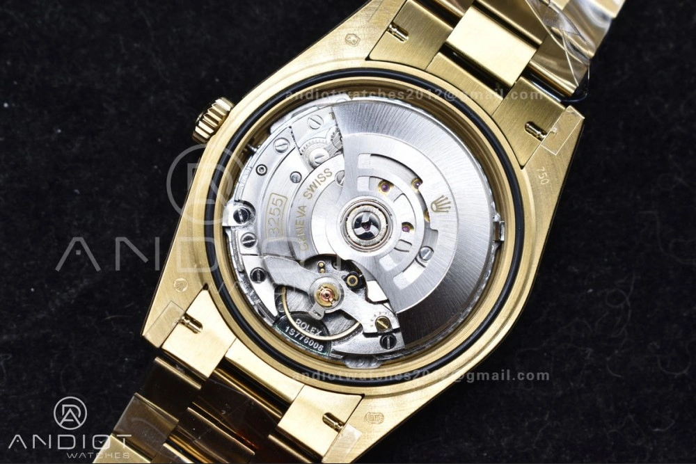 DayDate 40 YG GMF Gain Weight 904L Steel Green Dial Roman Markers on President Bracelet A3255 V EasyMatch 754