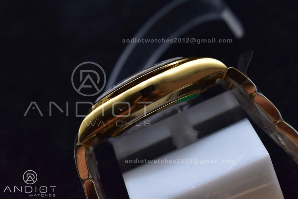 SmoothTexture Daytona 116505 Clean 1:1 Best Edition Black Dial YG Markers on YG Bracelet SA4130 V 401