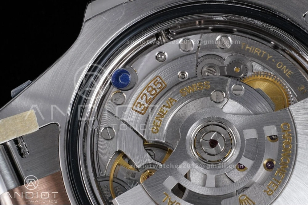Sleek GMT Master II 126711 CHNR 904L SS ARF 1:1 Best Edition on SS RG Bracelet New SH3285 V 855