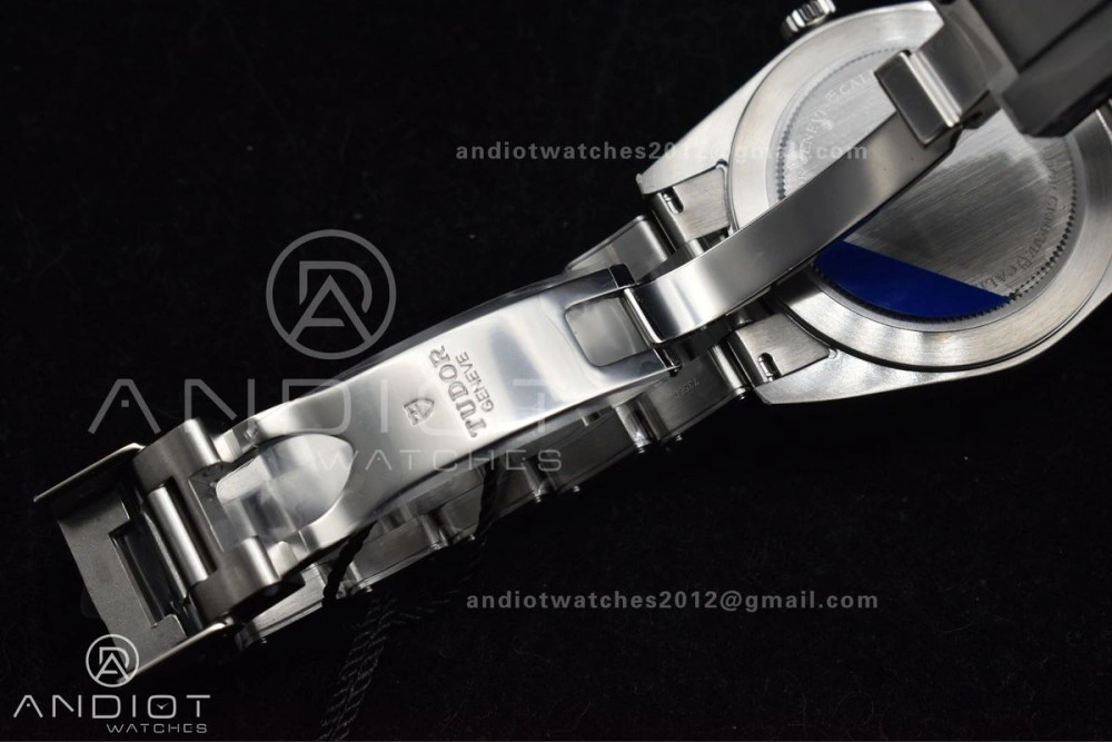 Stretchable Heritage Black Bay 37mm SS ZF 1:1 Best Edition Black Dial on SS Bracelet A 1263