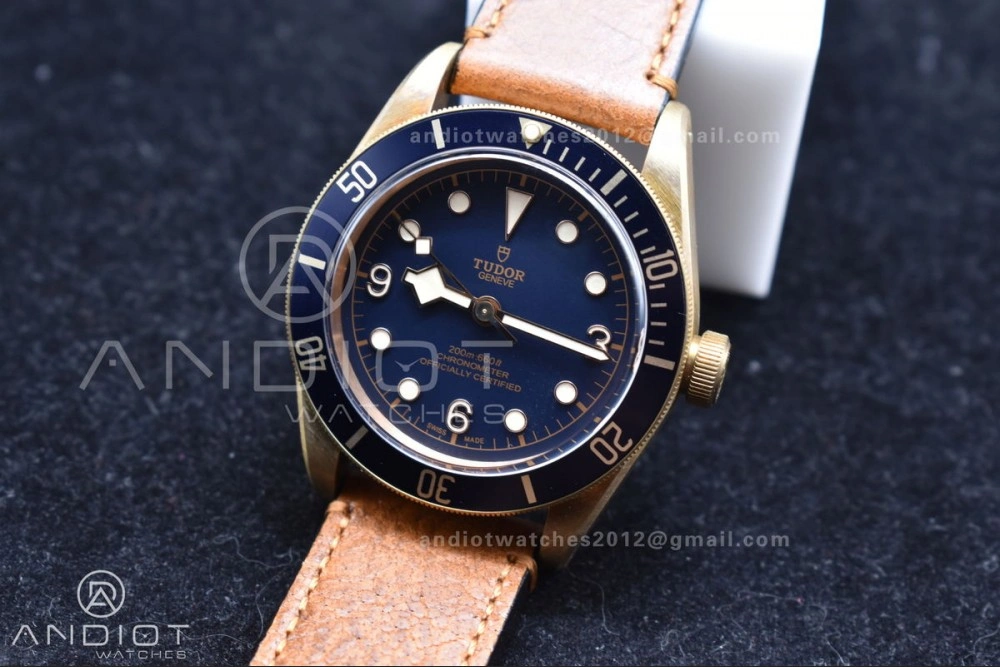 Heritage Black Bay Bronze Blue XF 1:1 Best Edition on Aged Brown Leather Strap A2824 V3 (Free Nato Strap) Sleek 892