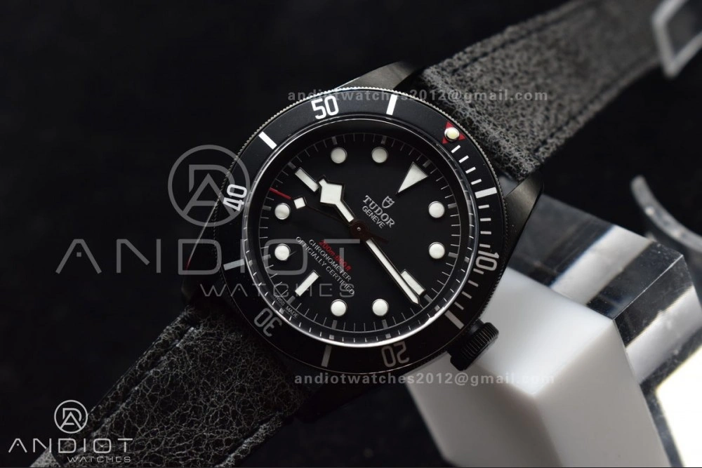 Heritage Black Bay Dark DLC ZF 1:1 Best Edition Black Bezel on Distressed Leather Strap A2824 V WrinkleFree 425