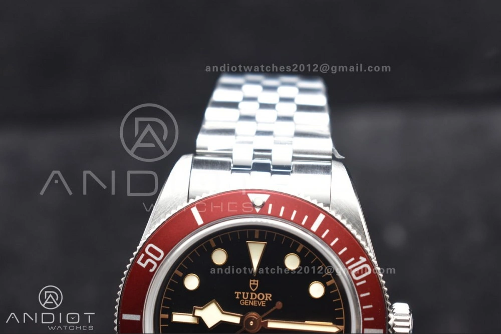 SmoothTexture Heritage Black Bay Red Bezel ZF 1:1 Best Edition on SS Jubilee Bracelet A 1274
