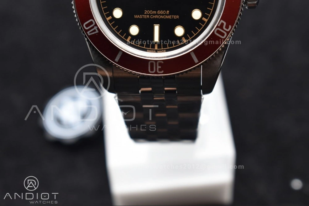 SmoothTexture Heritage Black Bay Red Bezel ZF 1:1 Best Edition on SS Jubilee Bracelet A 1274