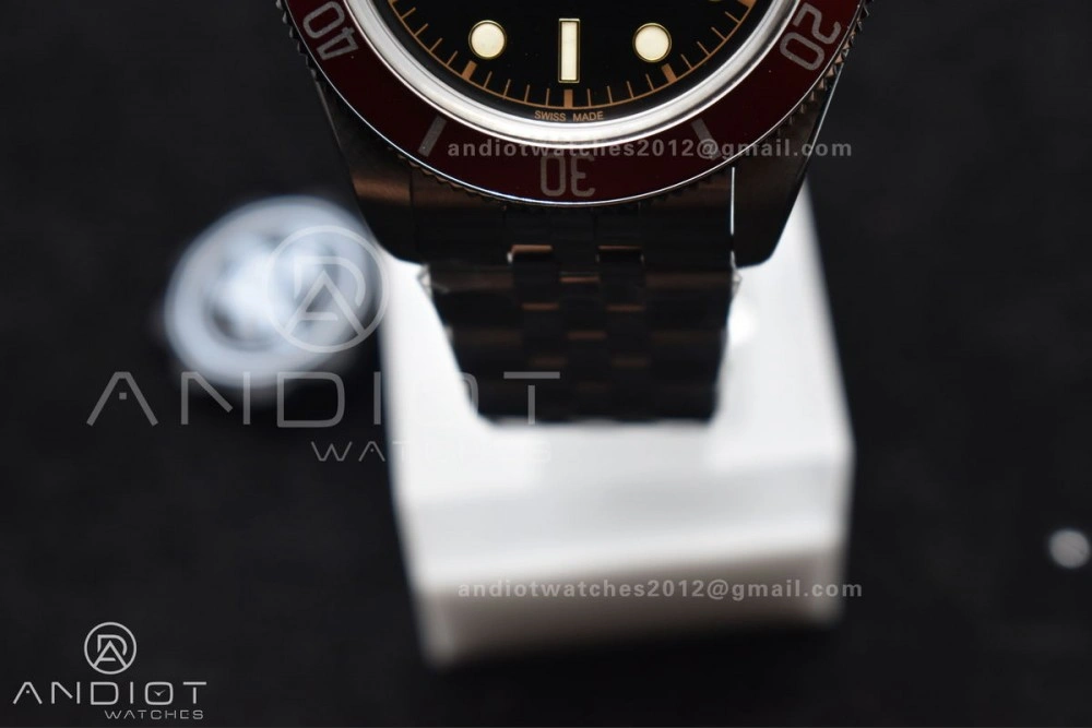 SmoothTexture Heritage Black Bay Red Bezel ZF 1:1 Best Edition on SS Jubilee Bracelet A 1274