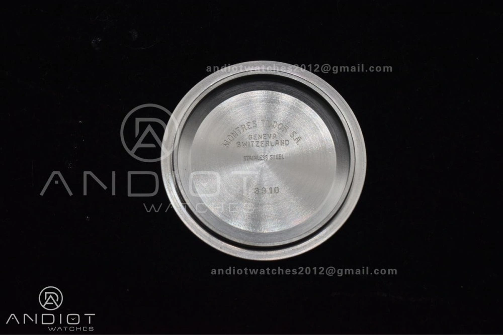 SmoothTexture Heritage Black Bay Red Bezel ZF 1:1 Best Edition on SS Jubilee Bracelet A 1274