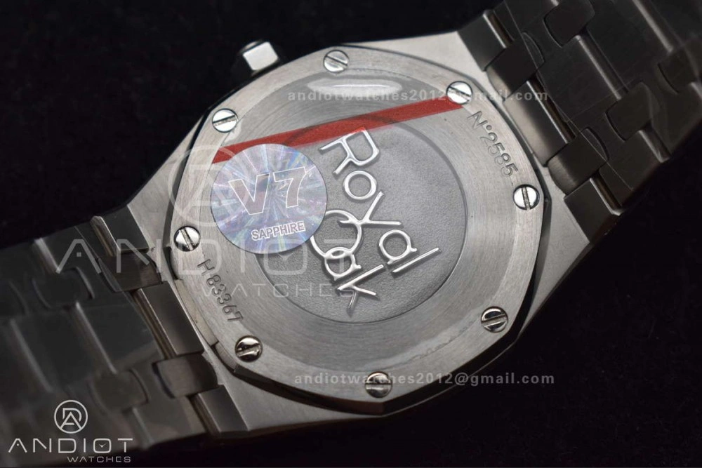EasyCare Lady Royal Oak 33mm 67651 SS V7F 1:1 Best Edition Black Textured Dial on SS Bracelet Ronda Quartz to AP Cal. 109