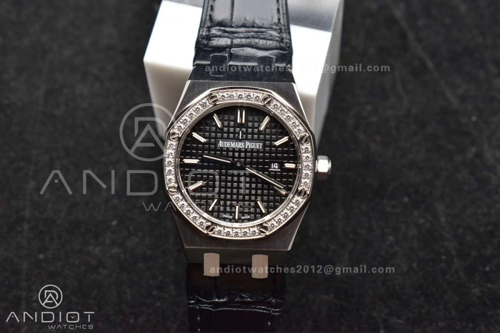 FlexibleFit Lady Royal Oak 33mm 67651 SS Diamond Bezel V7F 1:1 Black Textured Dial On Stainless Strap Ronda Quartz 120