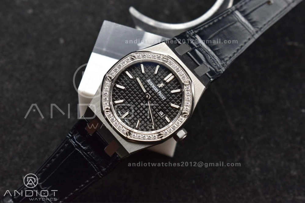 FlexibleFit Lady Royal Oak 33mm 67651 SS Diamond Bezel V7F 1:1 Black Textured Dial On Stainless Strap Ronda Quartz 120