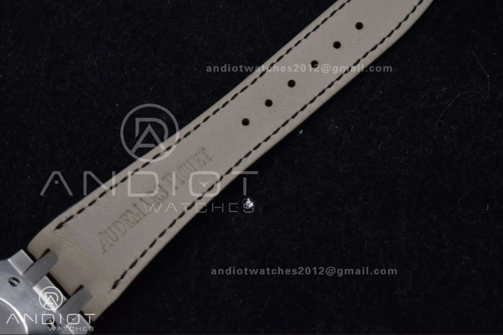 FlexibleFit Lady Royal Oak 33mm 67651 SS Diamond Bezel V7F 1:1 Black Textured Dial On Stainless Strap Ronda Quartz 120