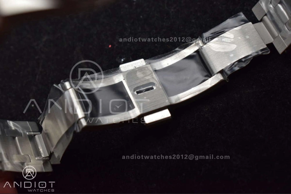Upgraded Lady Royal Oak 33mm 67651 SS Diamond Bezel V7F 1:1 Blue Textured Dial on SS Bracelet Ronda Quartz to AP Cal. 116